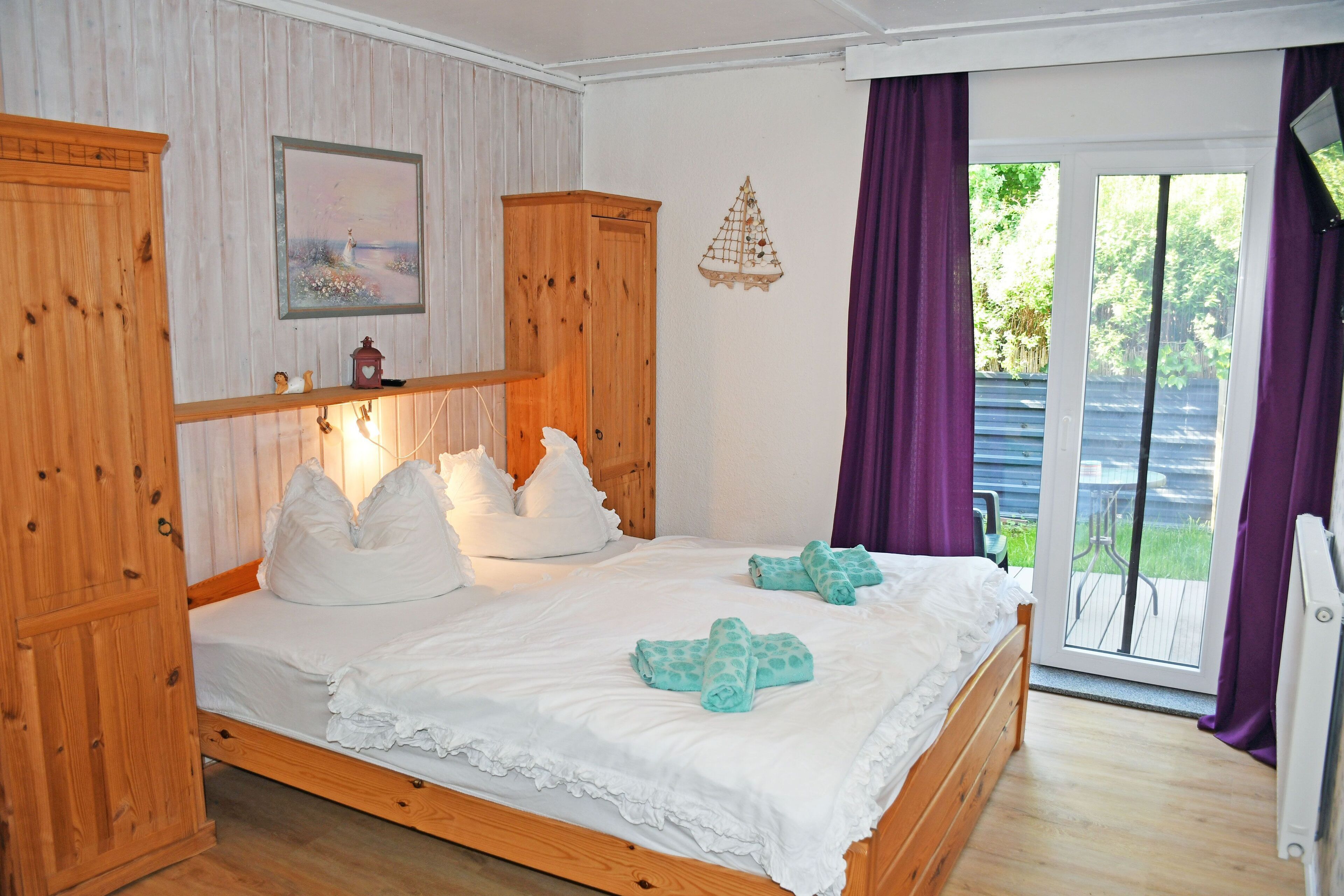 1 bedroom, WiFi, bed sheets