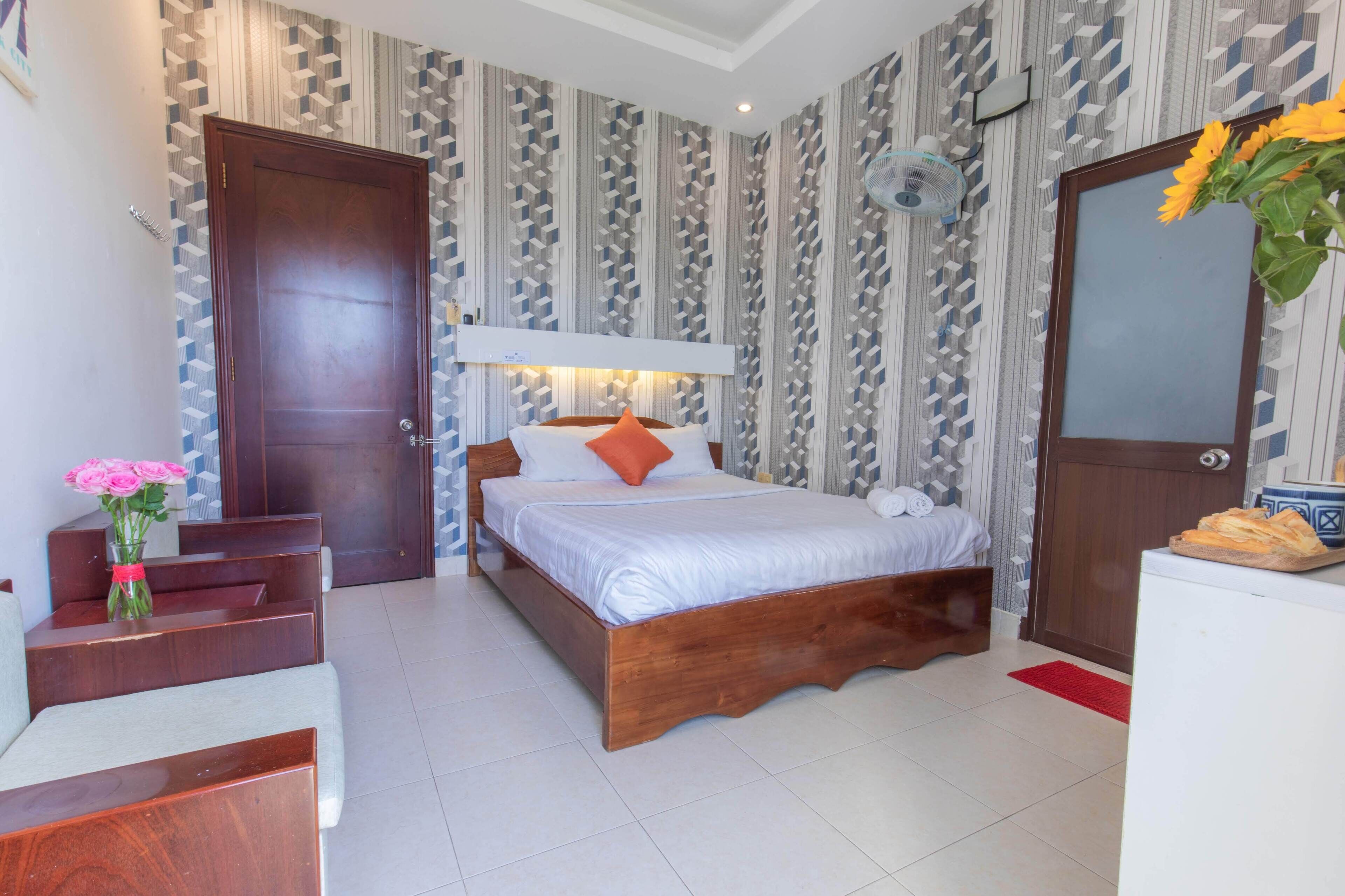 deluxe room, balcony | minibar, desk, soundproofing, free wifi