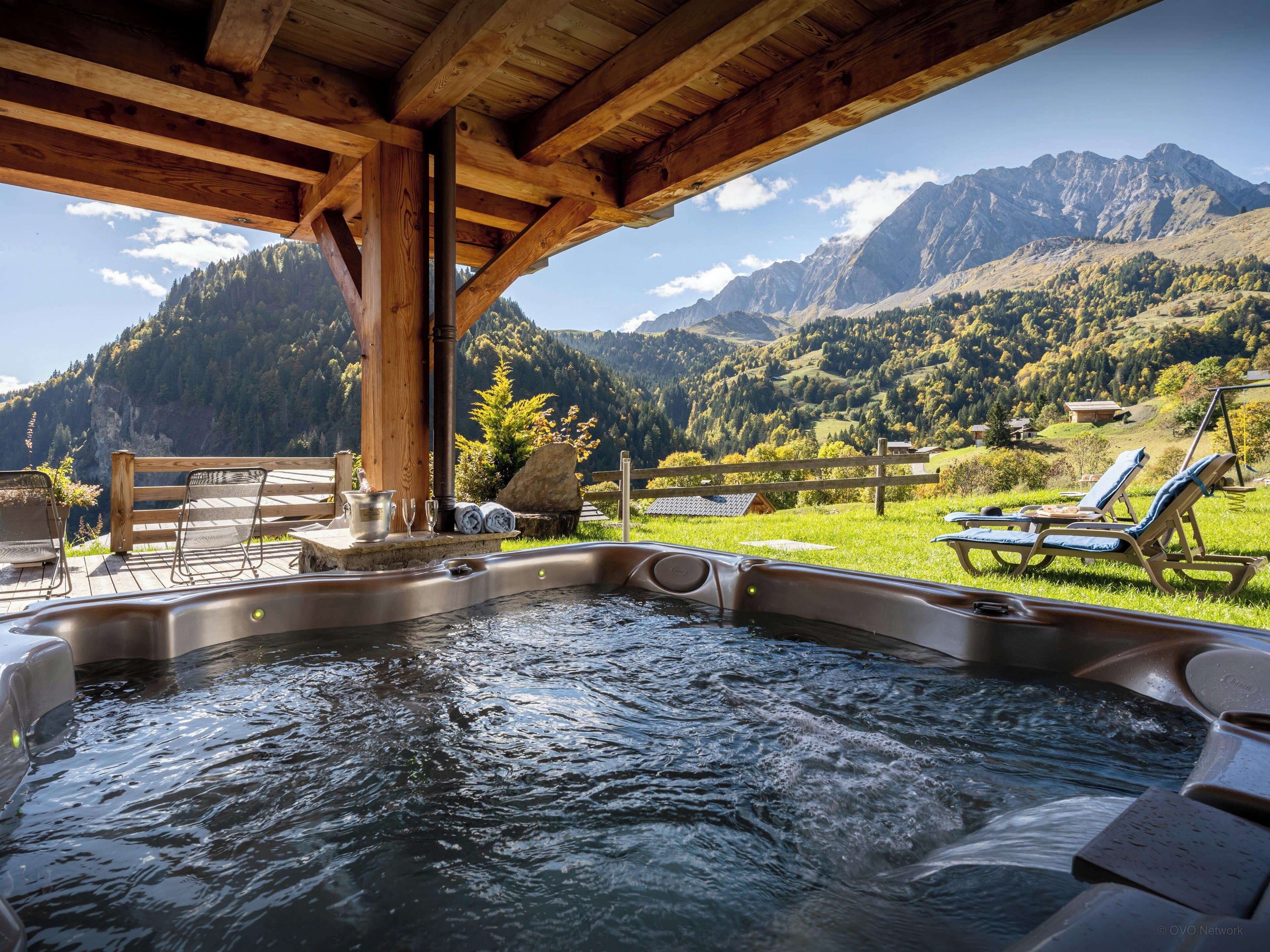 Bain à remous extérieur