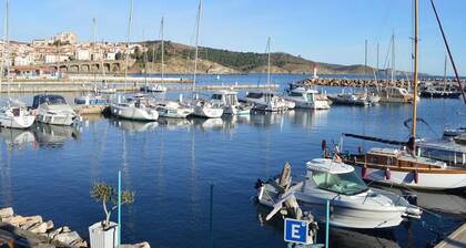 Bright studio 4p Banyuls, air con, parking