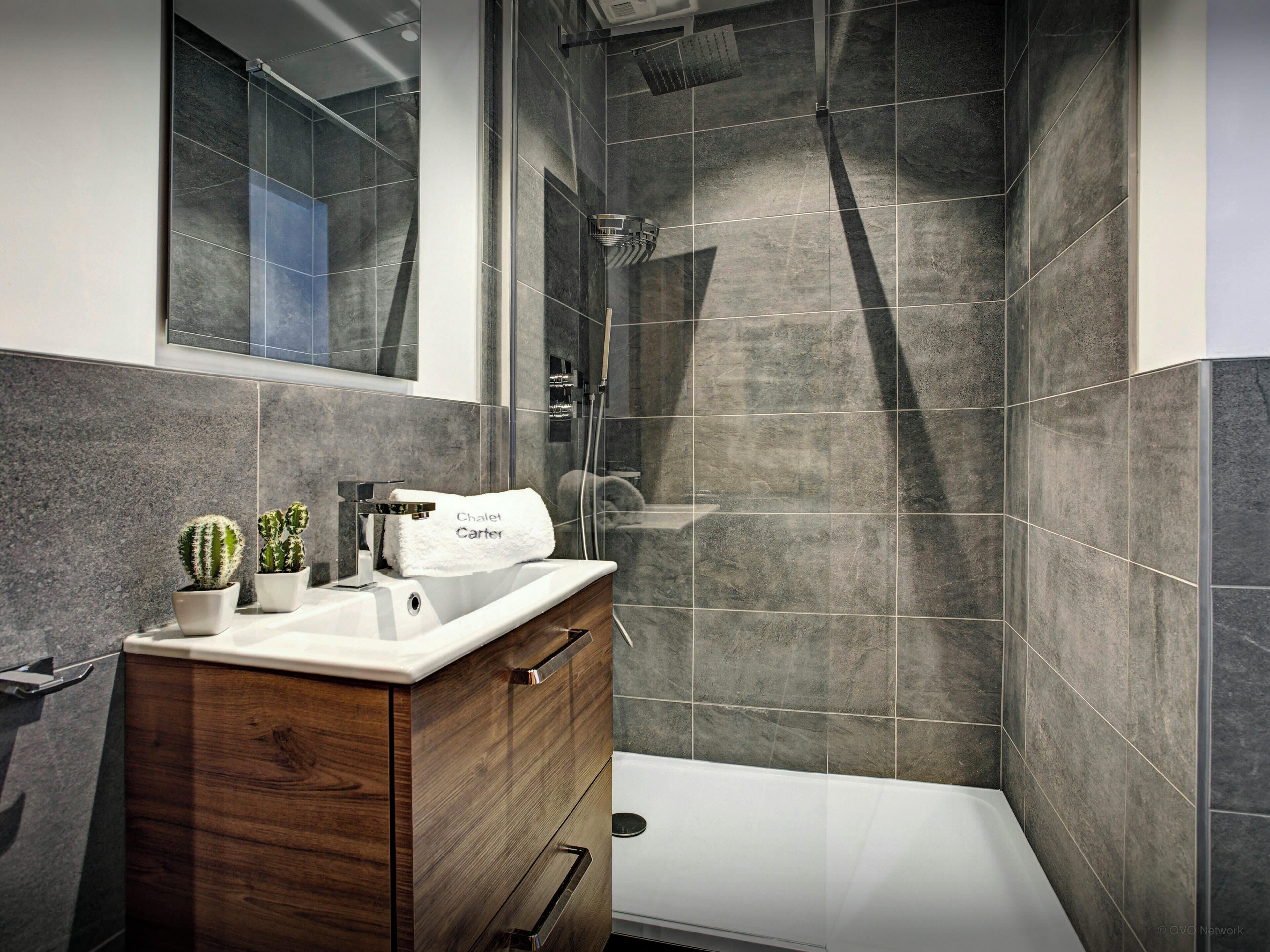 Bathtub, hair dryer, towels