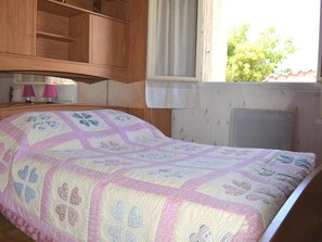 3 bedrooms - Spacious 4-Room Villa, Garden, Near Beach - Sleeps 7 (Argelès-sur-Mer)