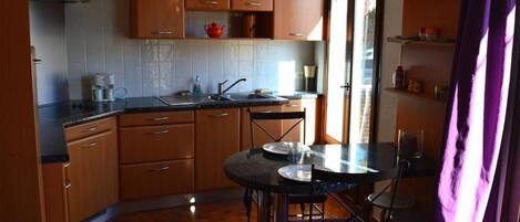 Microwave, stovetop