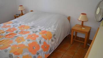 2 bedrooms