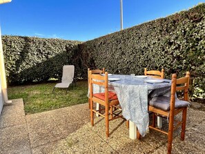 Outdoor dining - 2-Room Apartment, 5 Guests, Pool, Tennis, Near Beach, A/C, Terrace, Argelès-sur-Mer (Argelès-sur-Mer)