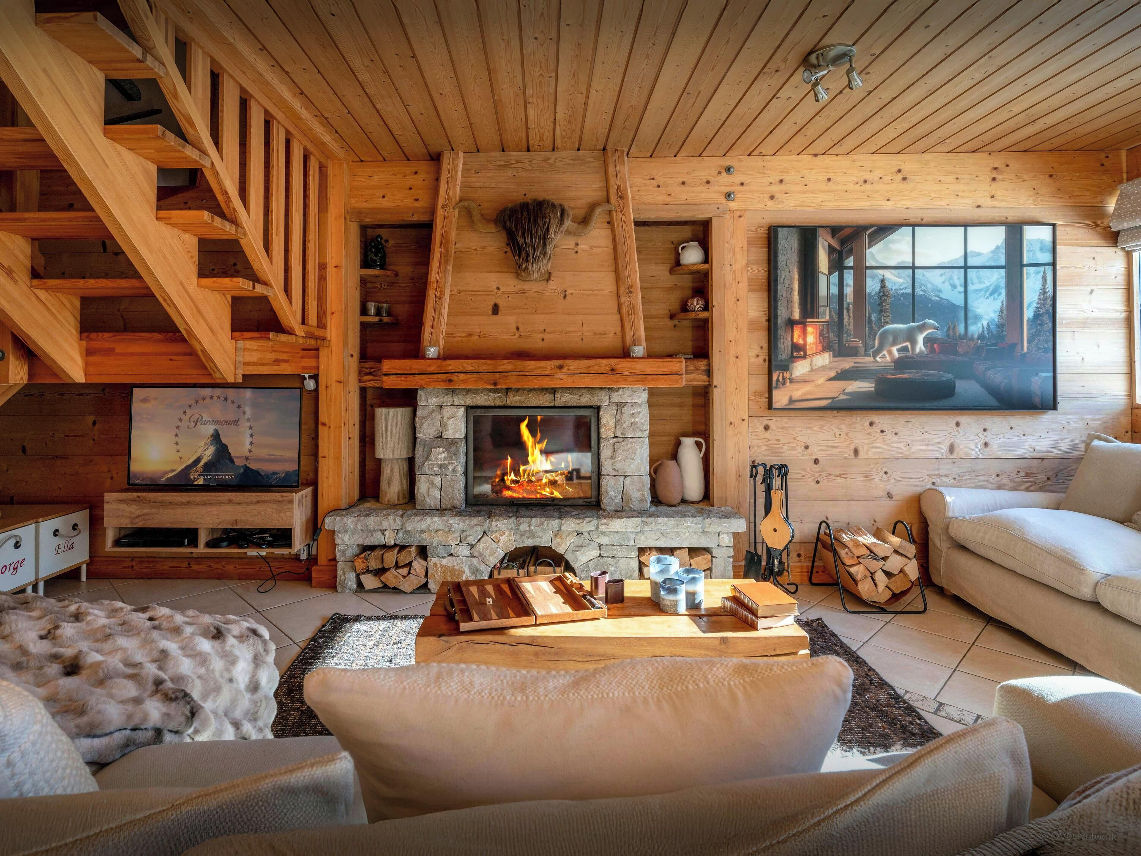 電視、壁爐、DVD 播放機、乒乓球設施