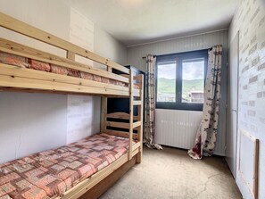 1 bedroom
