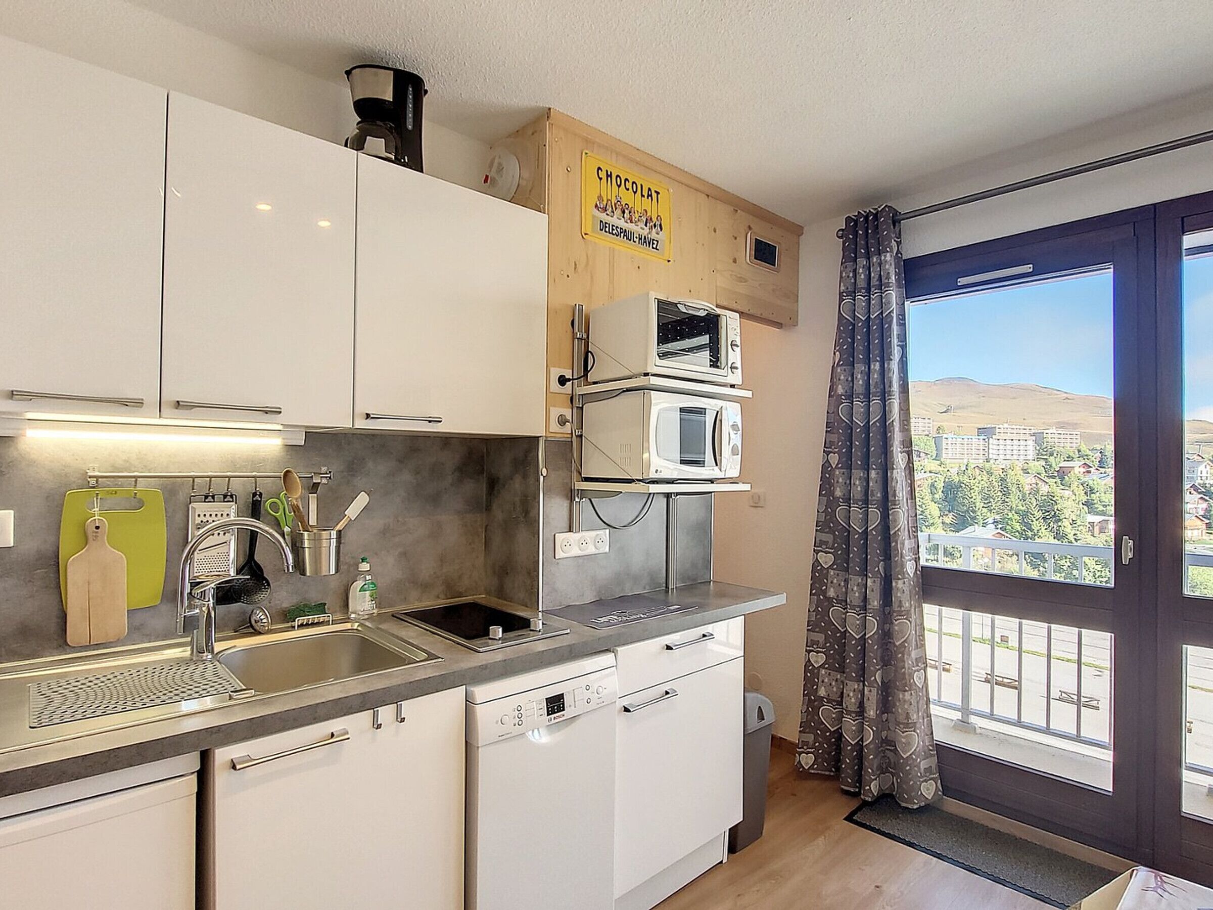 冰箱、炉灶、洗碗机、茶具/咖啡用具