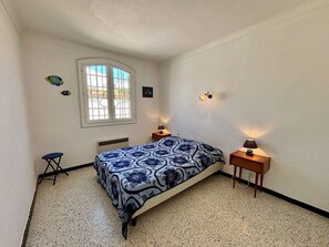 2 bedrooms