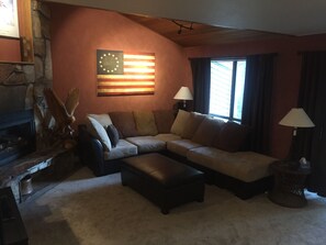 TV, peis, videospill og DVD-spiller