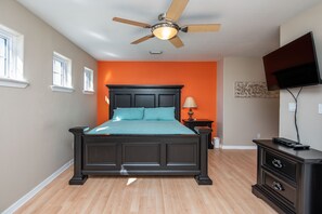 6 soverom, strykejern/-brett, wi-fi og sengetøy