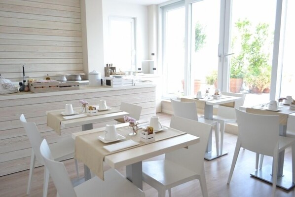 Petit déjeuner buffet compris tous les jours