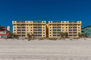 Exterior - 2 Bedroom Condo @ Driftwood Towers! GULF FRONT (Gulf Shores)