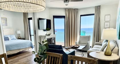 BEAUTIFULLY RENOVATED Condo on the 14th Floor with Fabulous Gulf-Front Views!