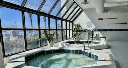 NEWLY RENOVATED Condo on the 14th Floor with Fabulous Gulf-Front Views!
