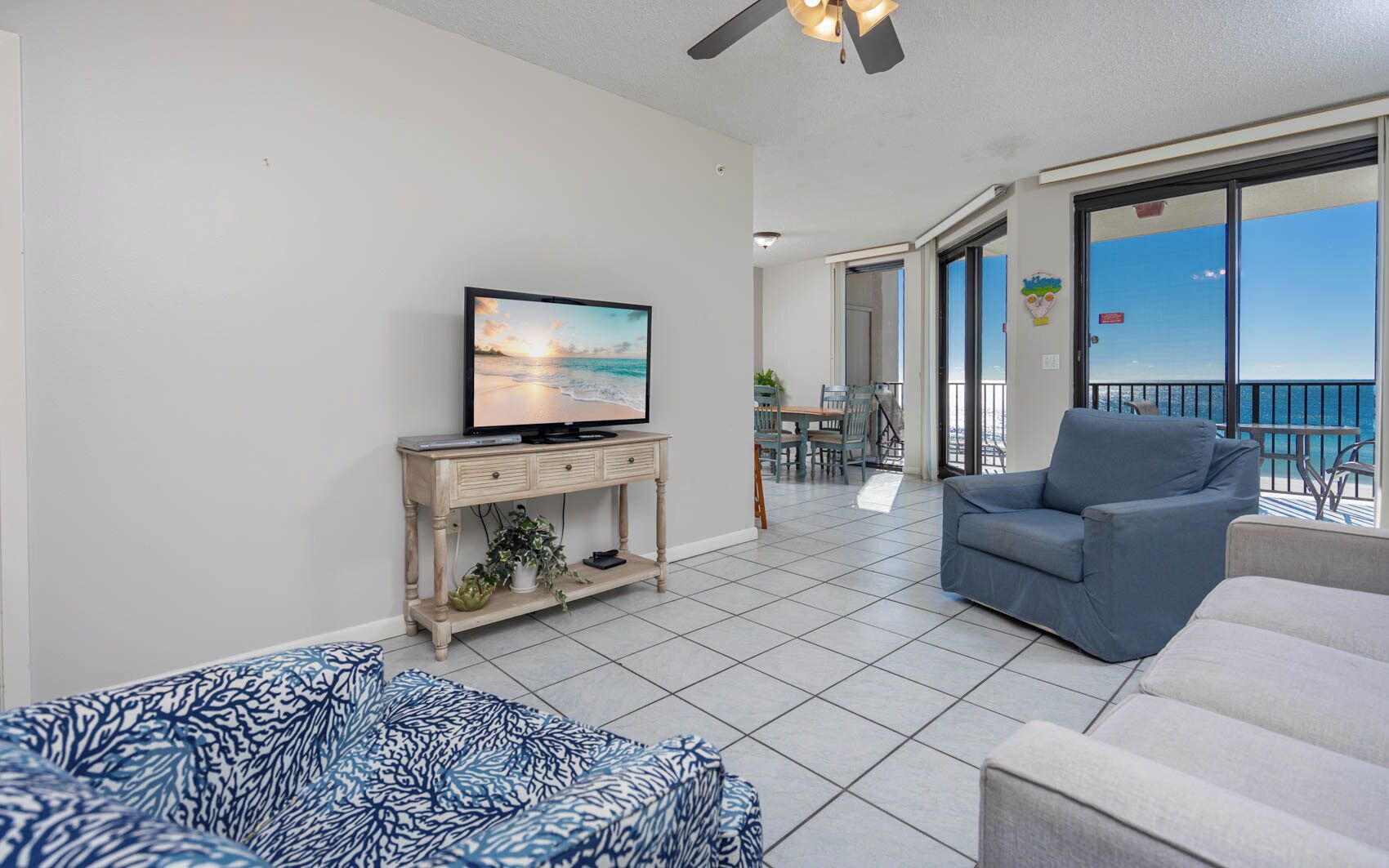 TV a schermo piatto, impianto stereo