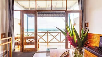 Apartment, 2 Schlafzimmer, Meerblick | Wohnbereich