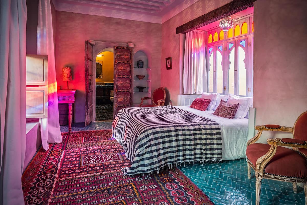 Romantische tweepersoonskamer | Italiaanse Frette-lakens, luxe beddengoed, individueel gedecoreerd