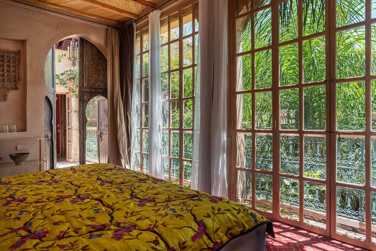 Superior kamer, 1 twee- of 2 eenpersoonsbedden, 1 kingsize bed, uitzicht op binnenplaats | Italiaanse Frette-lakens, luxe beddengoed, individueel gedecoreerd