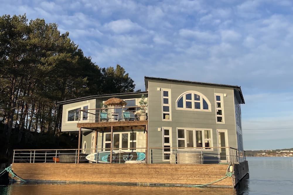 Floating Villa Bergen