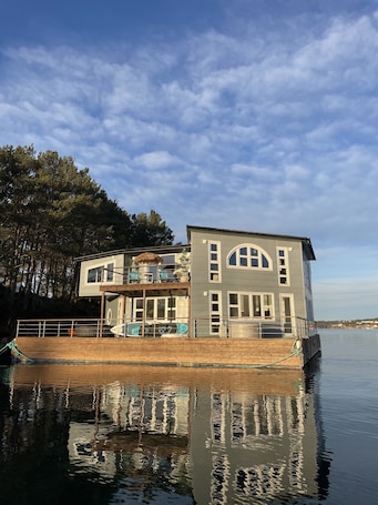 Luxury Villa, 6 Bedrooms, Mountain View, Overwater | Terrace/patio