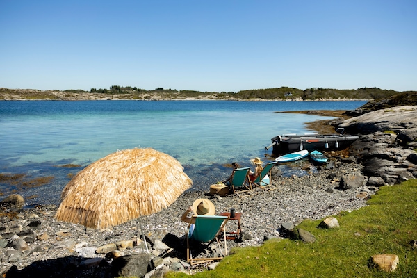 Beach nearby, free beach shuttle, snorkelling, kayaking