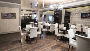 Dining - Hotel & Cafe Batus (Batumi)