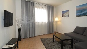 Superior Apartment, 1 Bedroom, City View | Living room