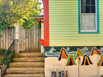 1200 Sq Ft ♦ West End Gem ♦ Perfect Location