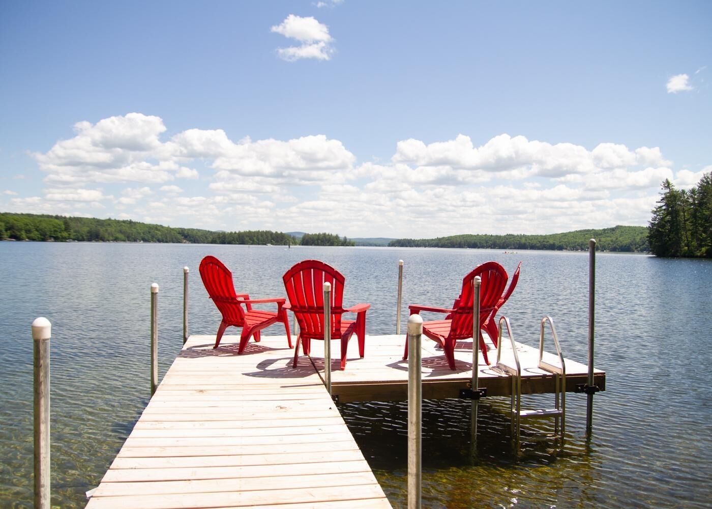 Book a Late Summer Stay! Lovely waterfront cottage on Lake Winnisquam with stunning views and dock