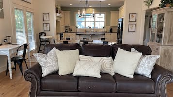 Smart TV, fireplace, offices
