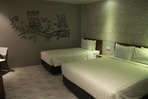 Moonlite Nite Room