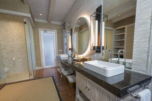 Suite, Private Pool | Bathroom | Shower, free toiletries, hair dryer, towels