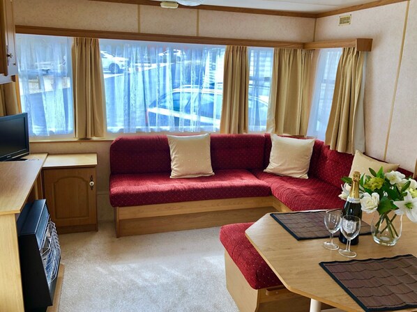 TV, fireplace, DVD player