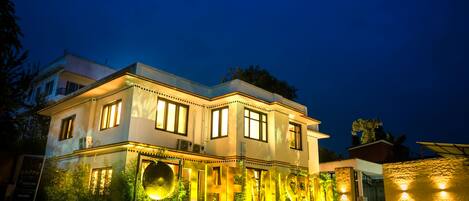 Front of property - evening/night