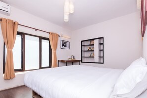 Décoration personnalisée, bureau, Wi-Fi gratuit