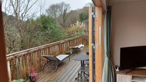 Property grounds - Idyllic Setting On Valley Side 500yds To The Beach (Cornwall)