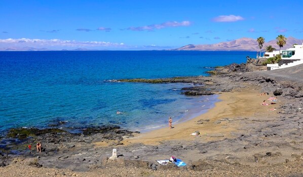 Beach - Canaryislandshost l Beach (Puerto del Carmen)