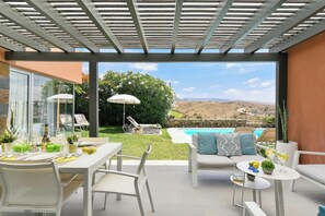 Outdoor dining - Par 4 Home 21 by VillaGranCanaria (Maspalomas)