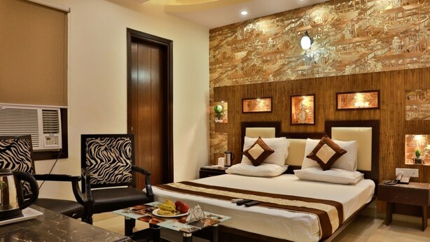 Deluxe Room, 1 Bedroom, Private Bathroom, City View | Premium bedding, in-room safe, desk, soundproofing - Hotel KNK International (New Delhi)
