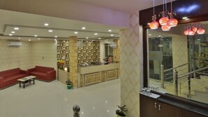 Reception - Hotel KNK International (New Delhi)
