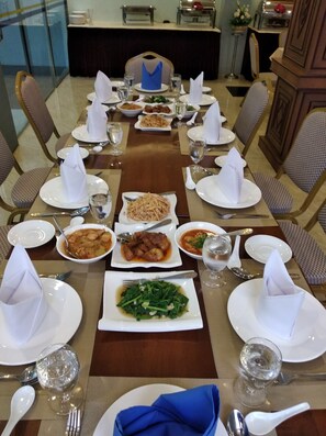 Breakfast, lunch and dinner served - Hotel 89 (Mandalay)