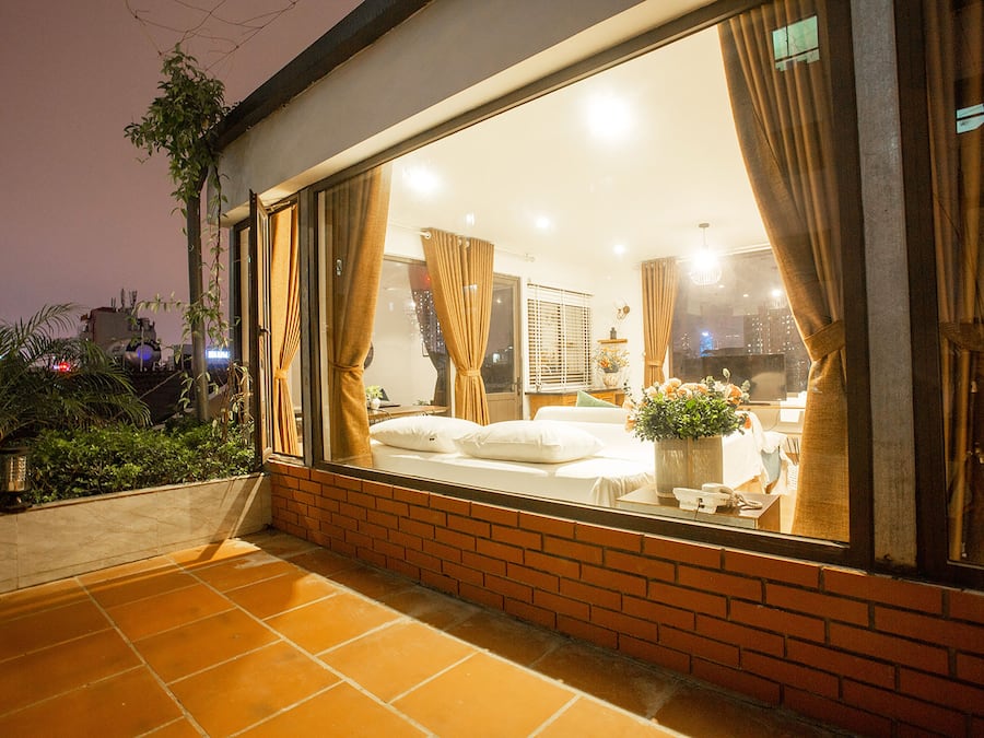 Signature Suite, 1 King Bed, Patio, City View | Terrace/patio