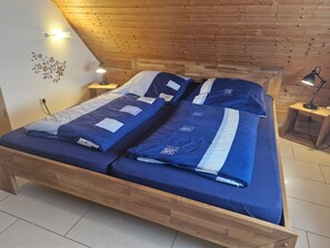 2 Schlafzimmer, Reisekinderbett, WLAN