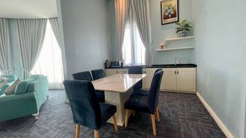 Premium Suite | Private kitchen