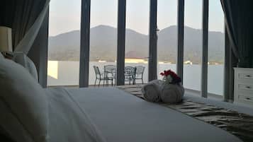 Exclusieve kamer, 1 kingsize bed, balkon, uitzicht op bergen | Balkon
