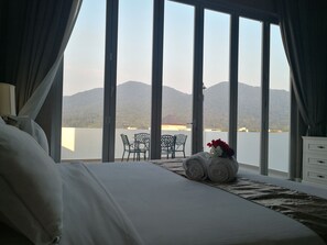 Exclusive Room, 1 King Bed, Balcony, Mountain View | Balcony