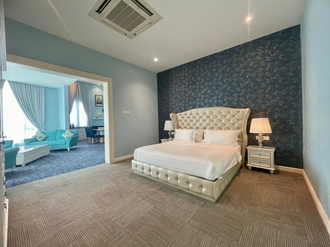 Premium Suite