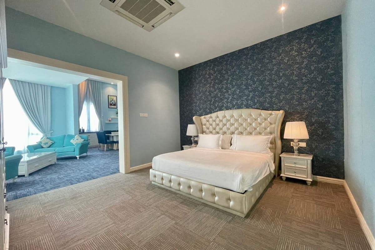 Premium Suite