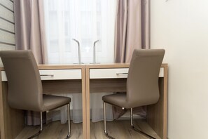 Double or Twin Room, Balcony | 1 bedroom, premium bedding, individually furnished, desk - Ditta Panzio (Debrecen)